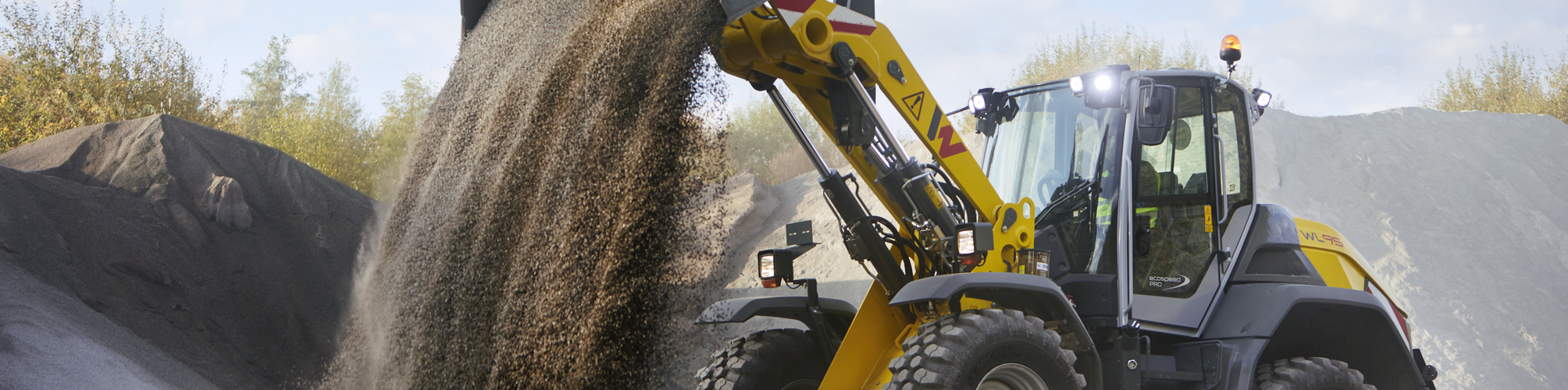 Wacker Neuson wheel loader in action.